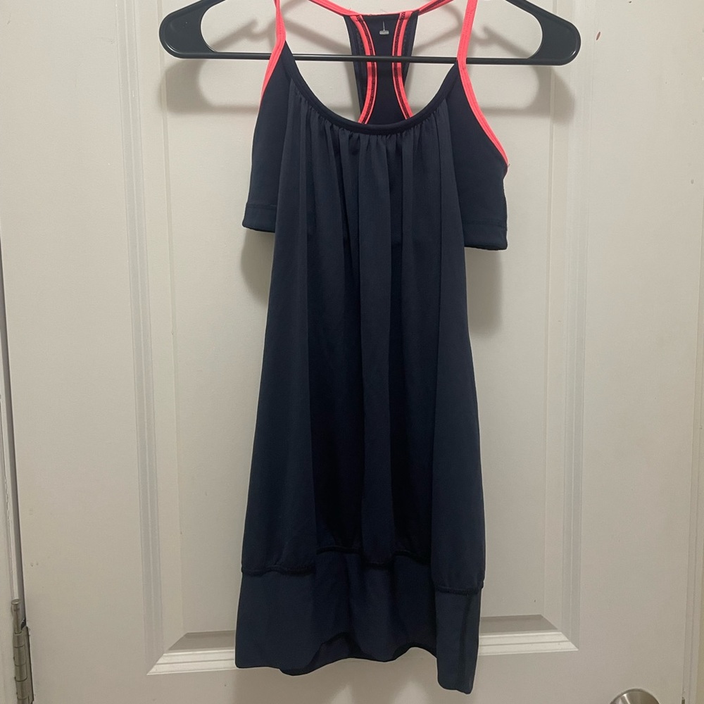 Lululemon top Sz 4